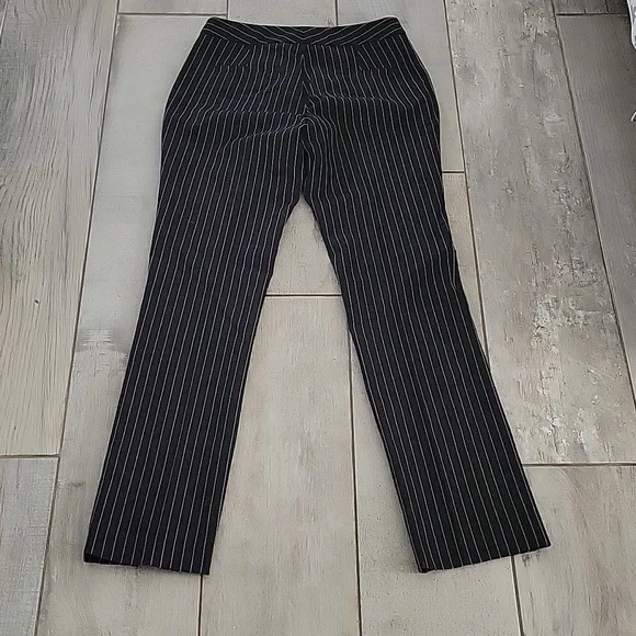 Lauren Ralph Lauren Cameron pin stripe suit in black panties 2 jacket size 4 - Picture 8 of 10